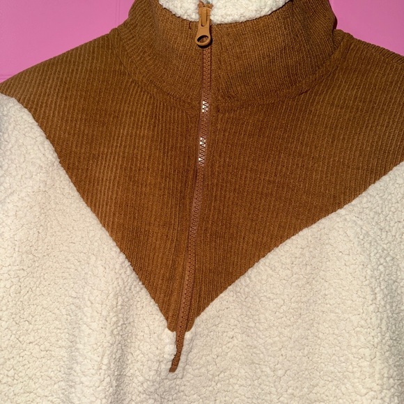 Time and Tru Cream and Brown  Corduroy/Sherpa Jacket - Picture 2 of 5